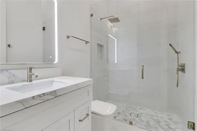 $3,750,000 | 5174 Sycamore Drive, Naples, FL 34119