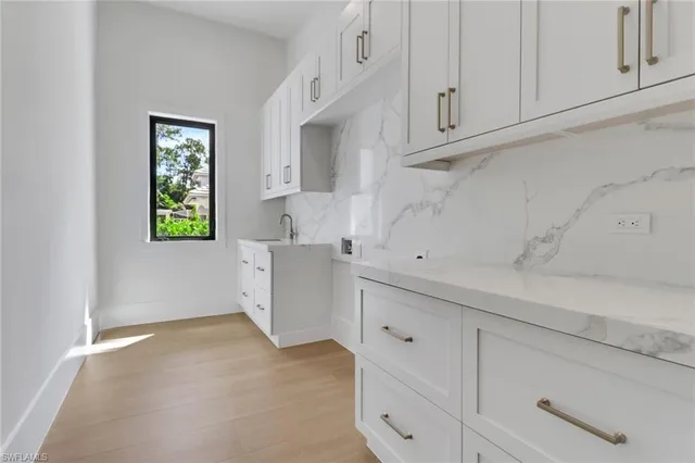 $3,750,000 | 5174 Sycamore Drive, Naples, FL 34119