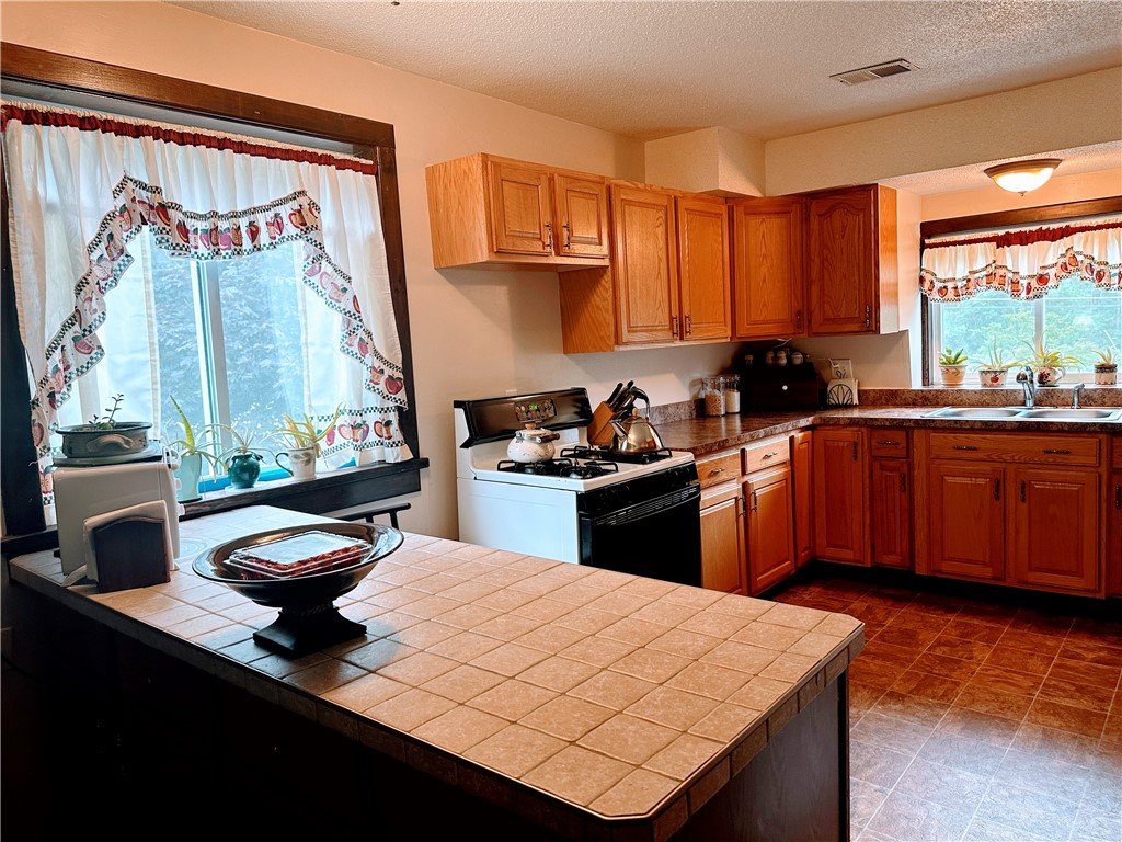 112 Huffer Road Parma, NY 14468 - Photo 13 of 29