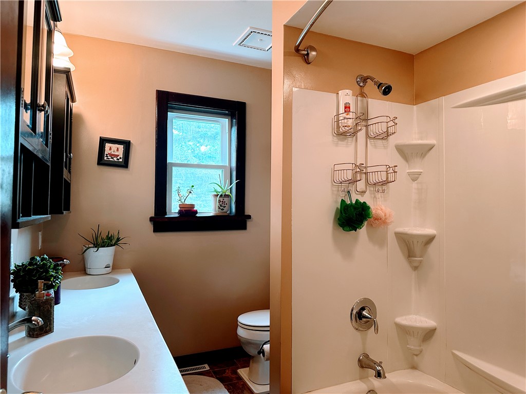 112 Huffer Road Parma, NY 14468 - Photo 16 of 29