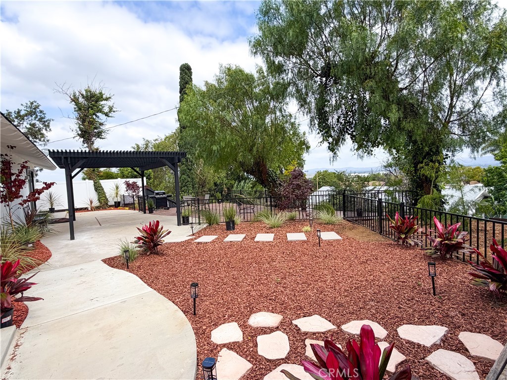 3059 North Butterfield Road Orange, CA 92865 - Photo 20 of 23