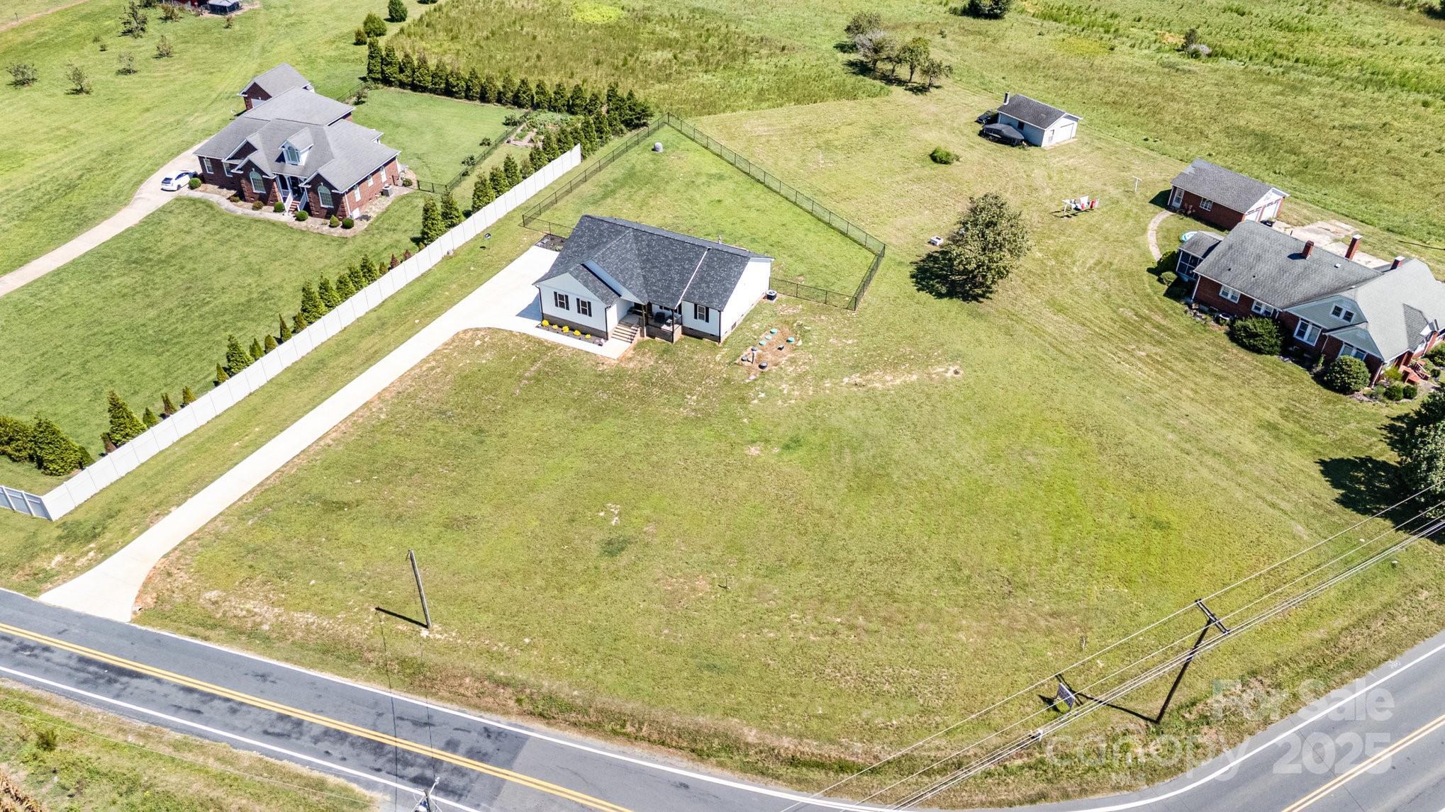 125 St Peters Church Road Gold Hill, NC 28071 - Photo 33 of 33 swimming pool with a bathtub