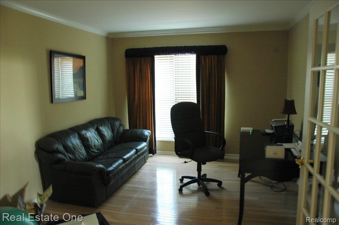 3974 Kaeleaf Road Lake Orion, MI 48360 - Photo 3 of 14 Office