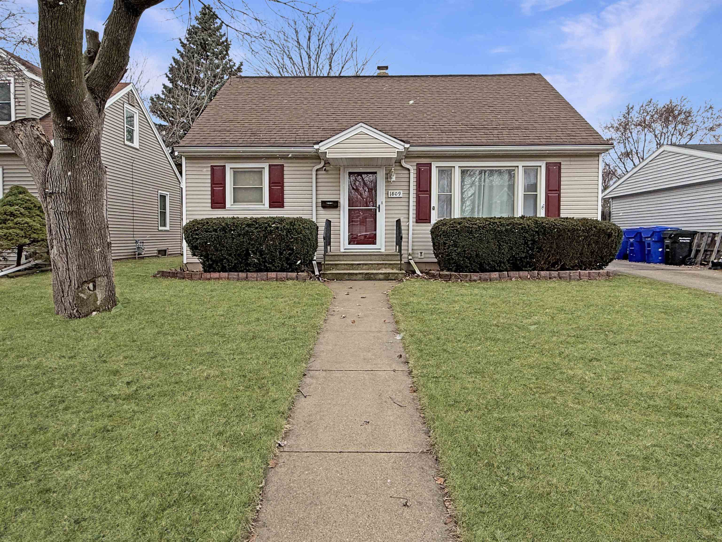 1809 North Charlotte Street Appleton, WI 54911 - Photo 2 of 39