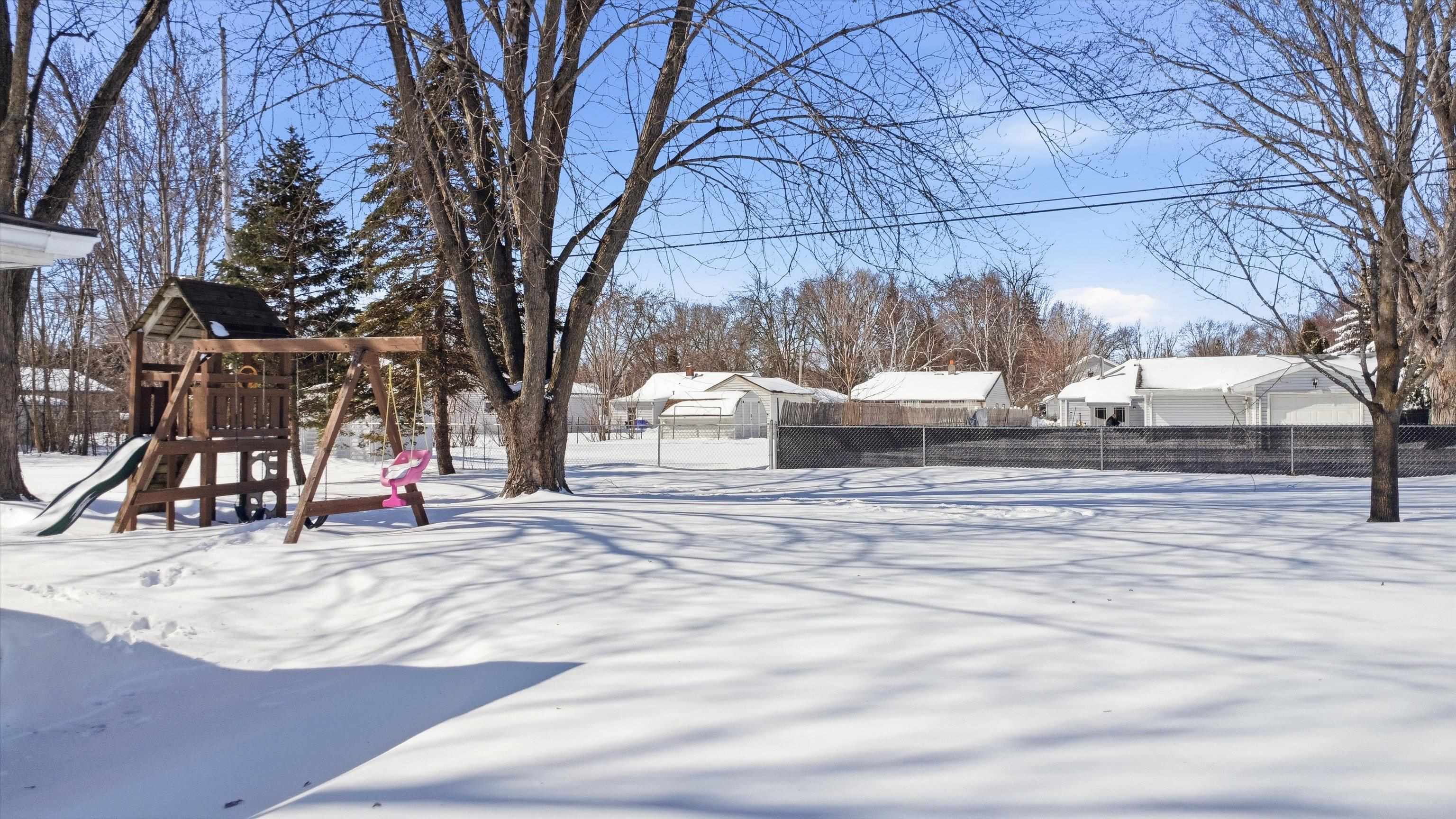 1809 North Charlotte Street Appleton, WI 54911 - Photo 25 of 39