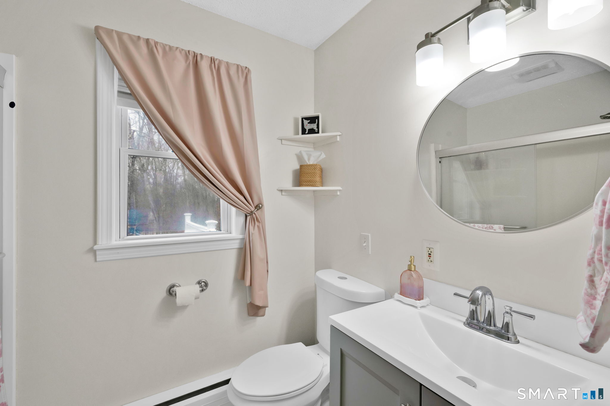 298 Broad Brook Road Enfield, CT 06082 - Photo 12 of 18