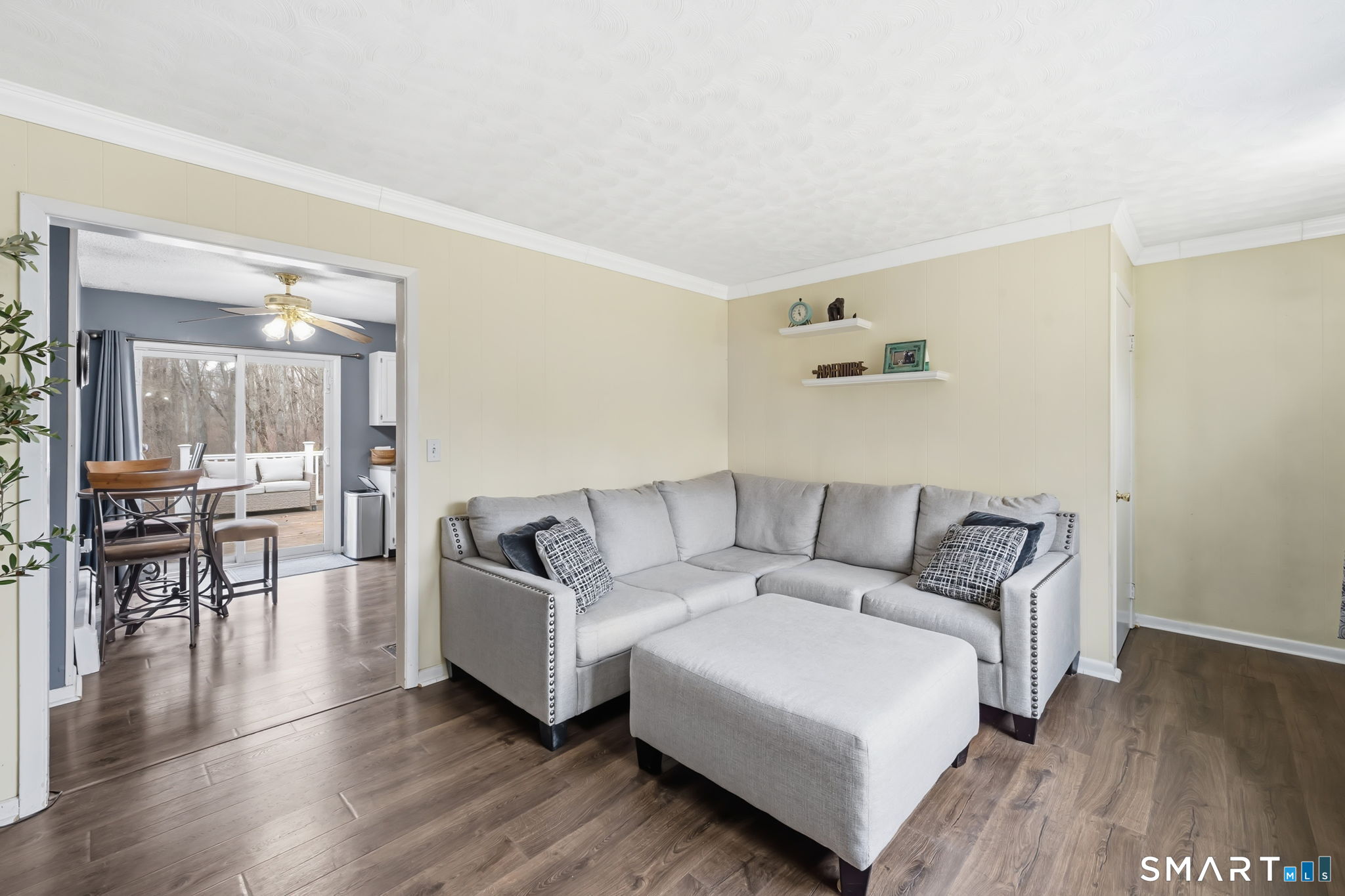 298 Broad Brook Road Enfield, CT 06082 - Photo 6 of 18