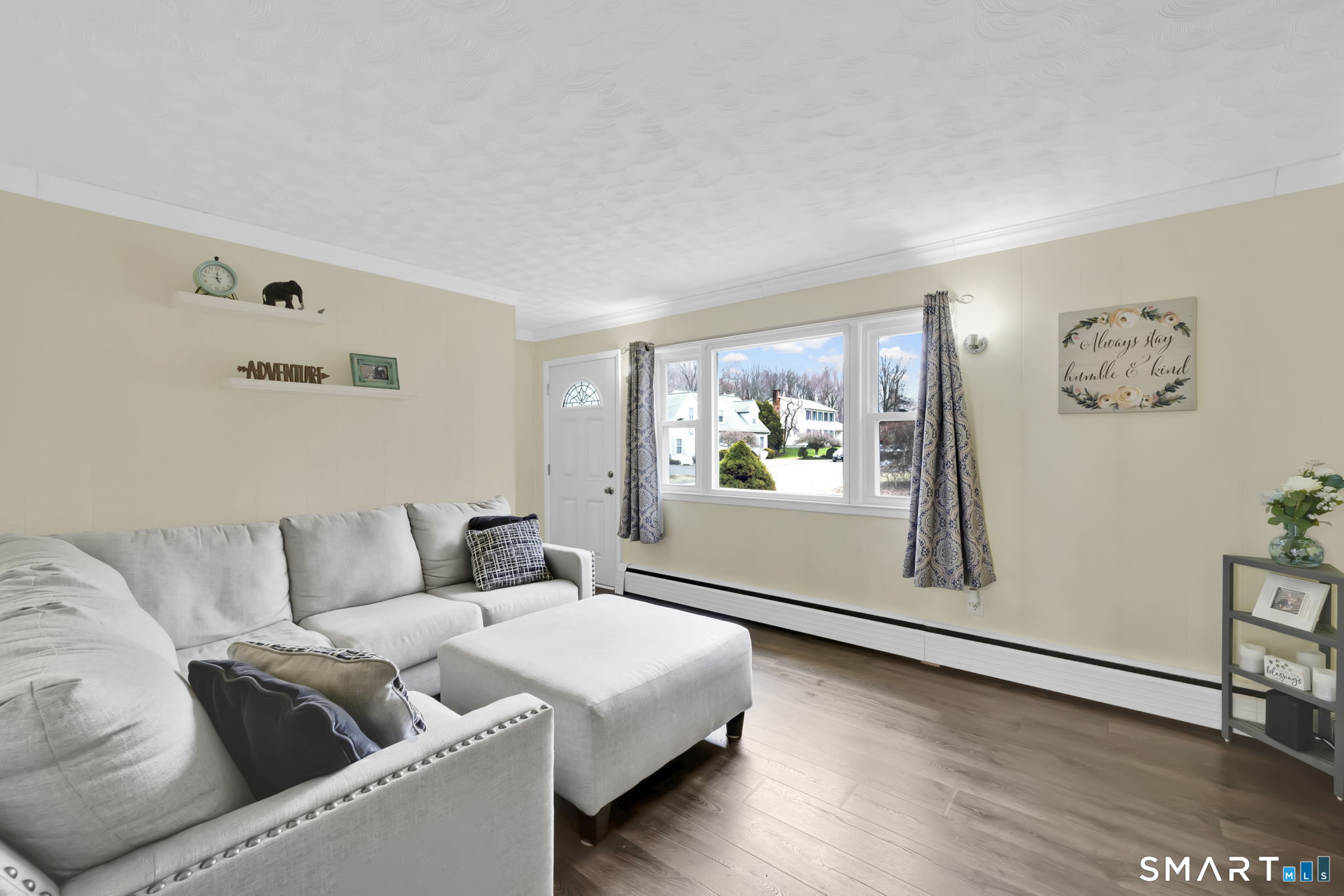 298 Broad Brook Road Enfield, CT 06082 - Photo 7 of 18