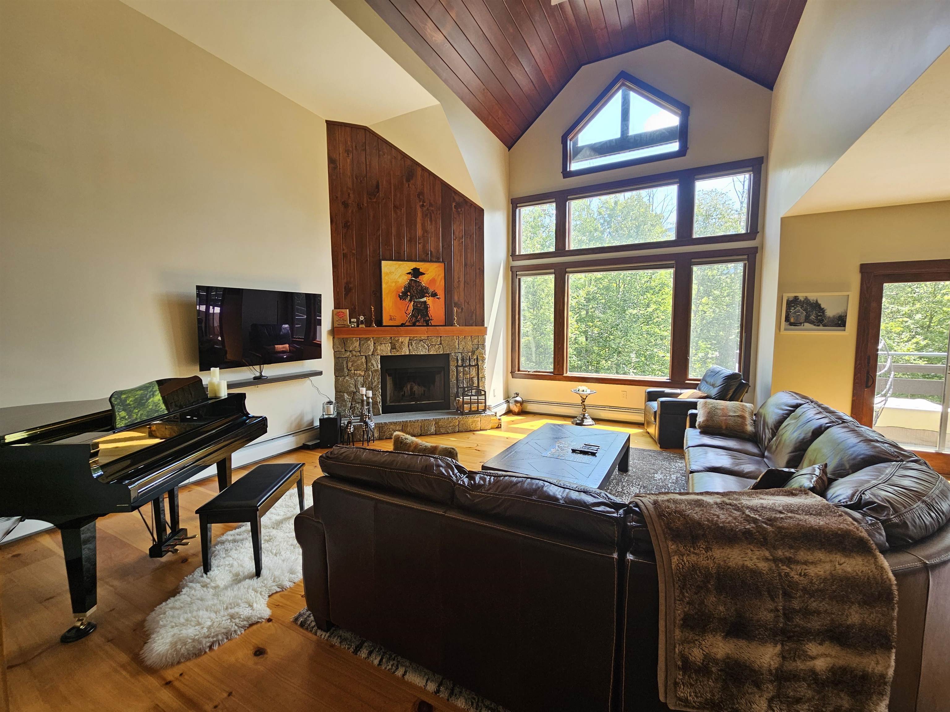 48 Westview Road, Unit B Lincoln, NH 03251 - Photo 14 of 44