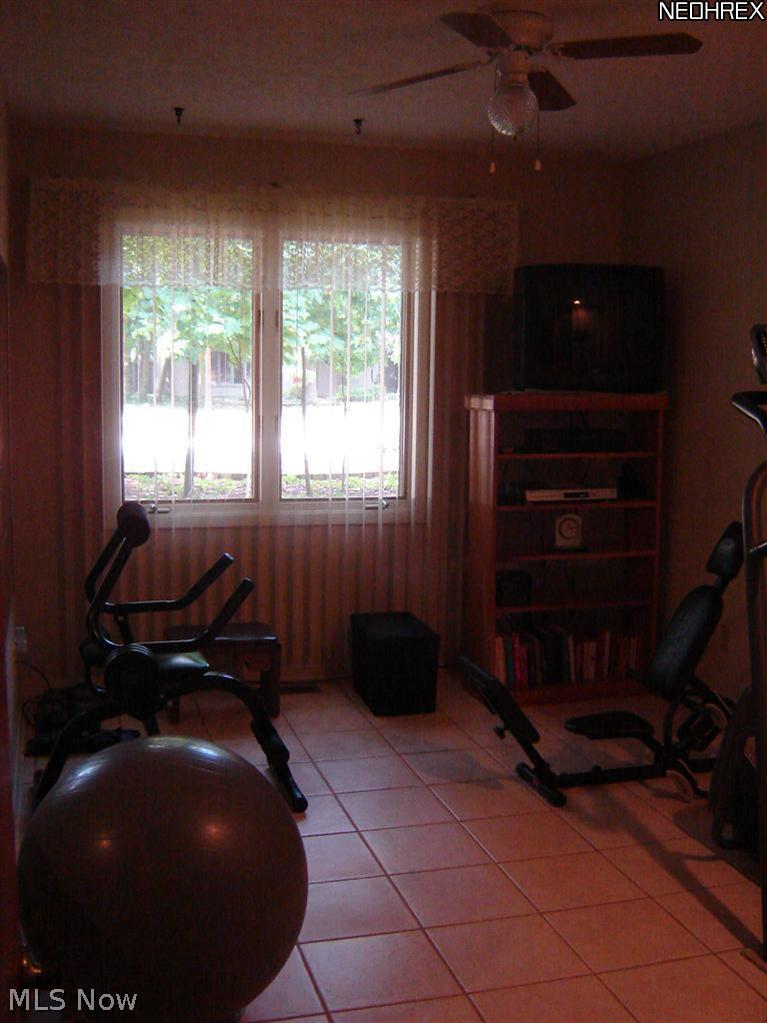 10827 Gate Post Road Strongsville, OH 44149 - Photo 14 of 21 Gallery Image 14