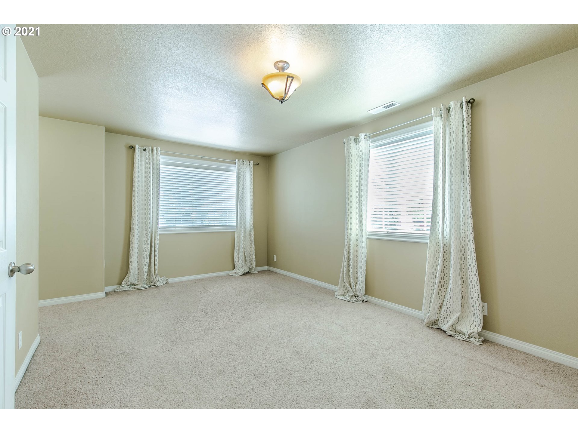 1890 Hayden Bridge Road Springfield, OR 97477 - Photo 17 of 32