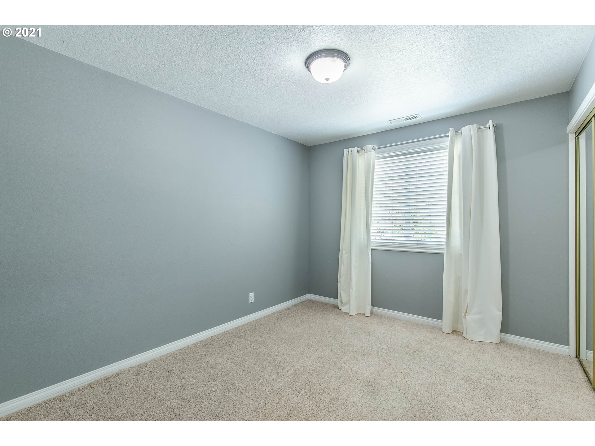 1890 Hayden Bridge Road Springfield, OR 97477 - Photo 23 of 32