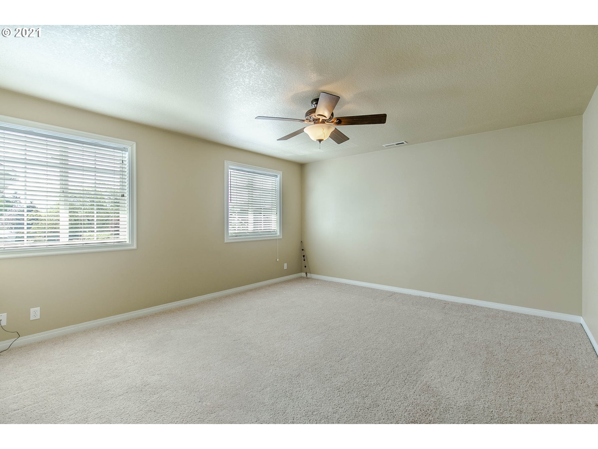1890 Hayden Bridge Road Springfield, OR 97477 - Photo 26 of 32