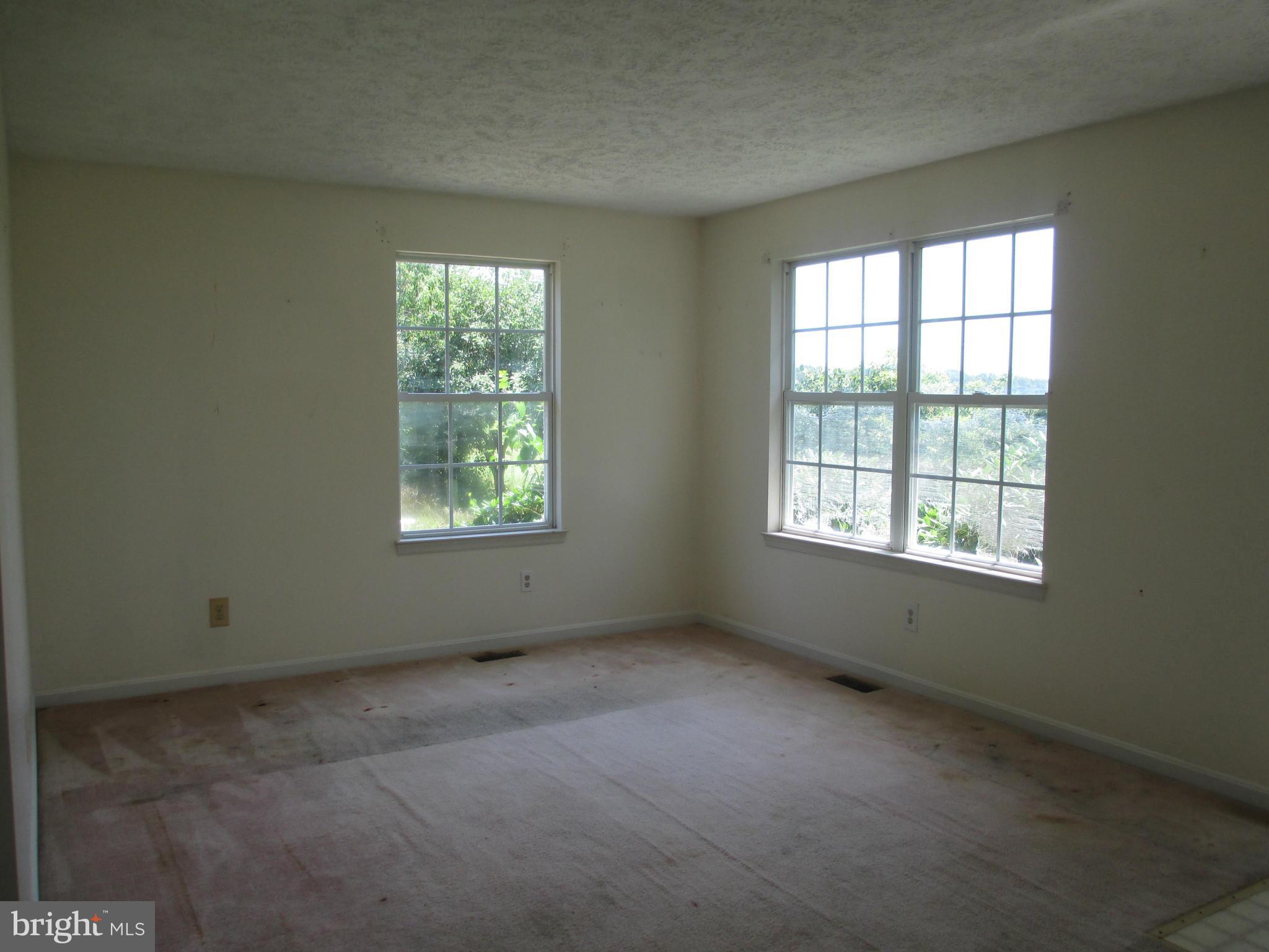 6521 Bailey Store Road Federalsburg, MD 21632 - Photo 6 of 10 Living Room