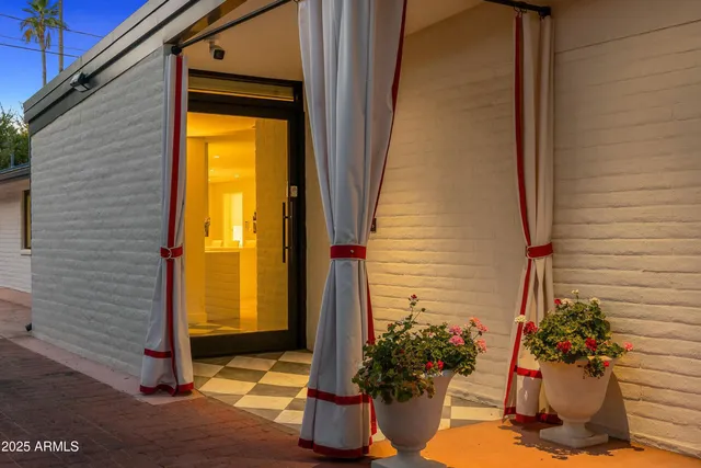 a view of entryway with a potted plants