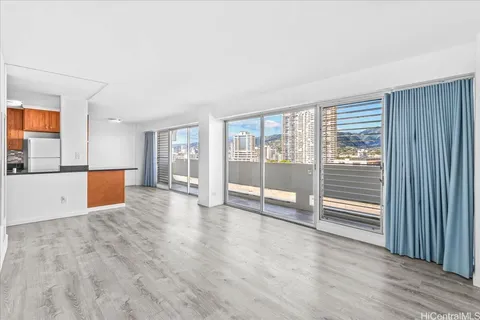 $575,000 | 2085 Ala Wai Boulevard, Unit B113, Honolulu, HI 96815