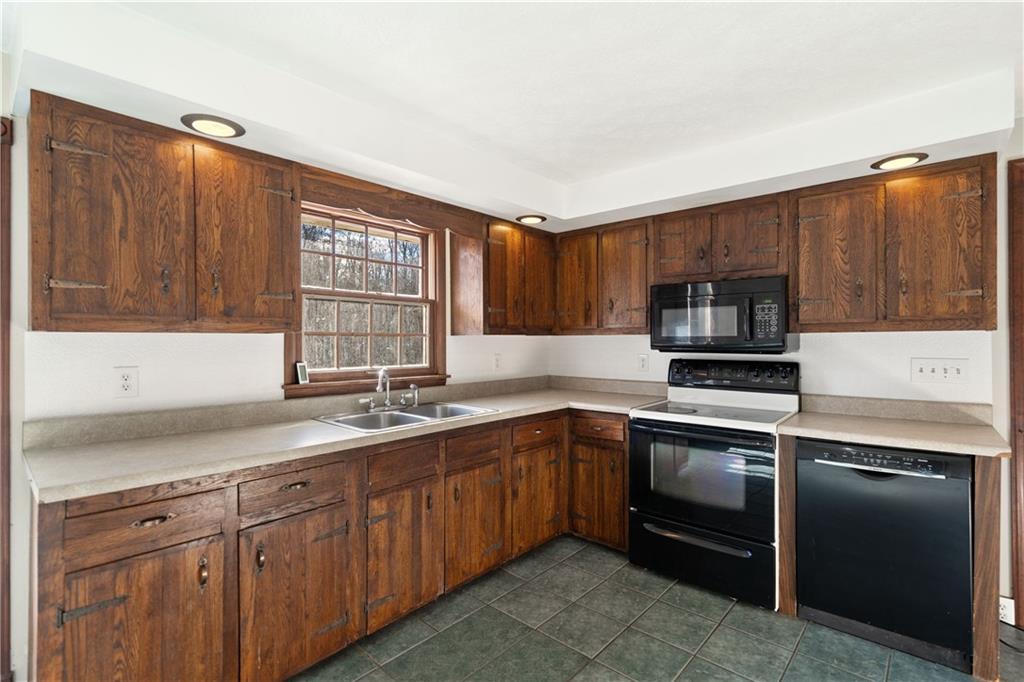 68 Zediker Station Road Washington, PA 15301 - Photo 15 of 48 Gallery Image 15