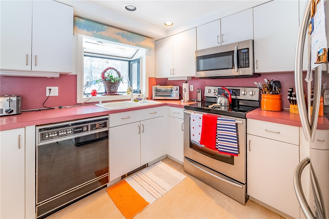 466 Green Bush Road Warwick, RI 02818 - Photo 11 of 36 Gallery Image 11