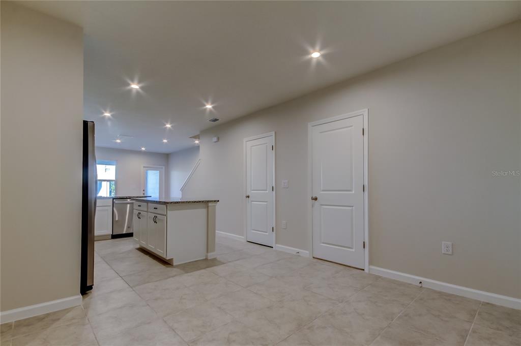 12295 Grizzly Lane New Port Richey, FL 34654 - Photo 2 of 23