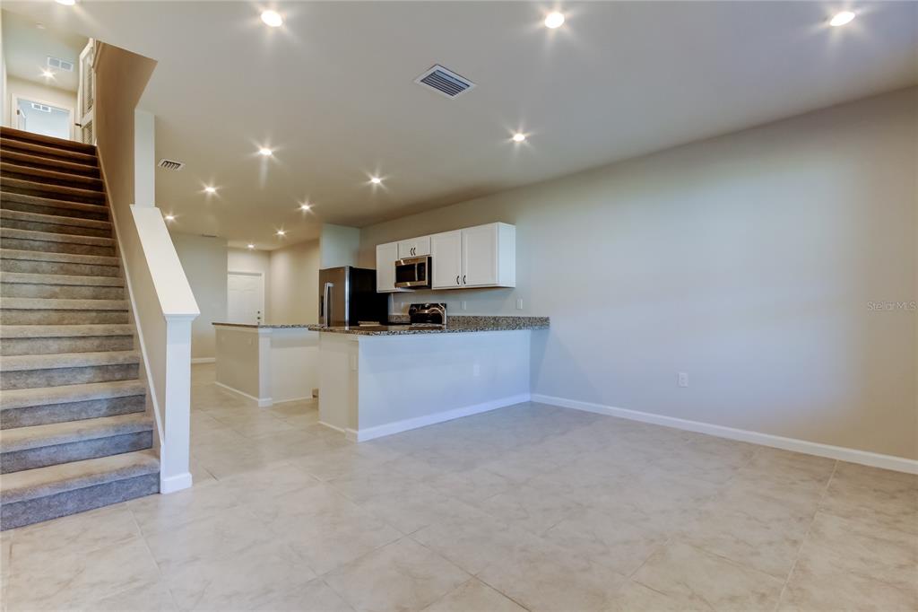 12295 Grizzly Lane New Port Richey, FL 34654 - Photo 8 of 23