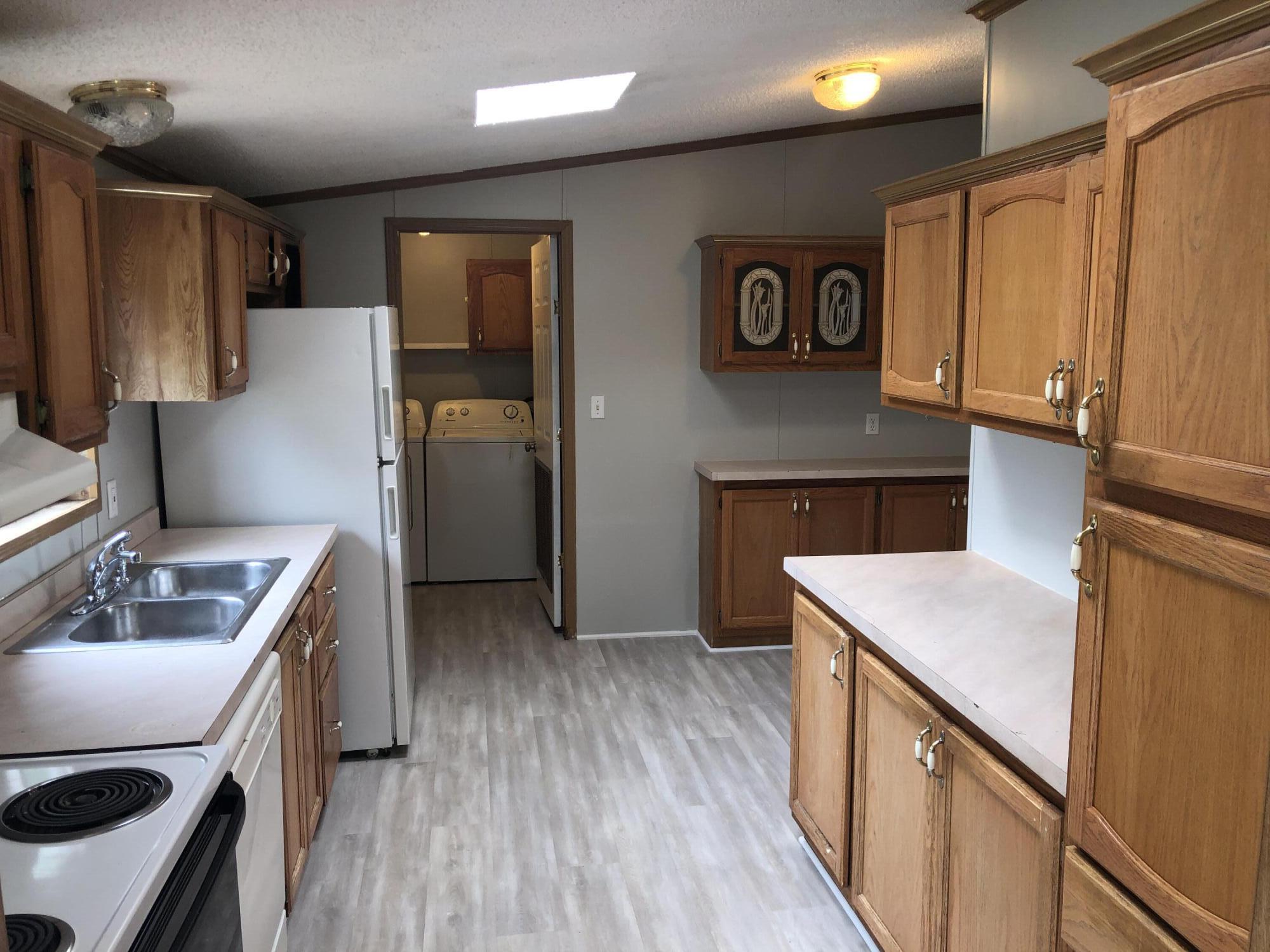 2646 Carter Road Coloma, MI 49038 - Photo 10 of 19 kitchen