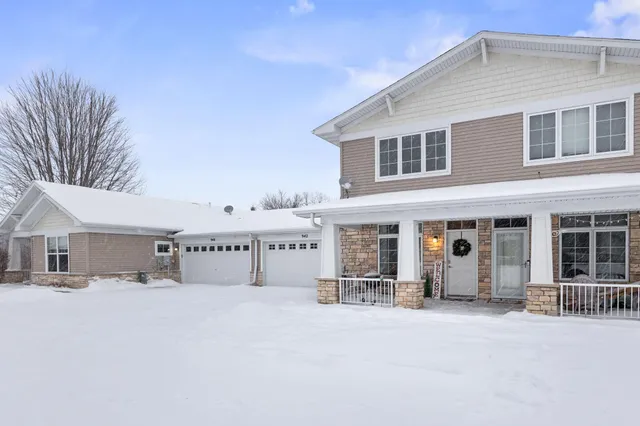 $280,000 | 942 Crossing Way, Delano, MN 55328