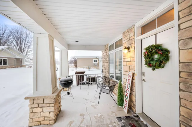 $280,000 | 942 Crossing Way, Delano, MN 55328