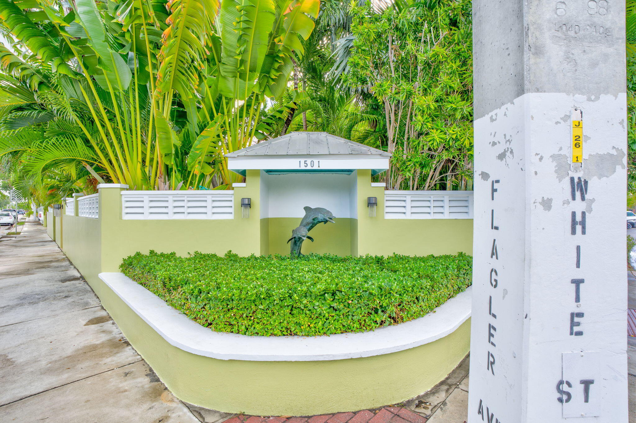 1501 White Street Key West, FL 33040 - Photo 43 of 49 a view of a garden with a fountain