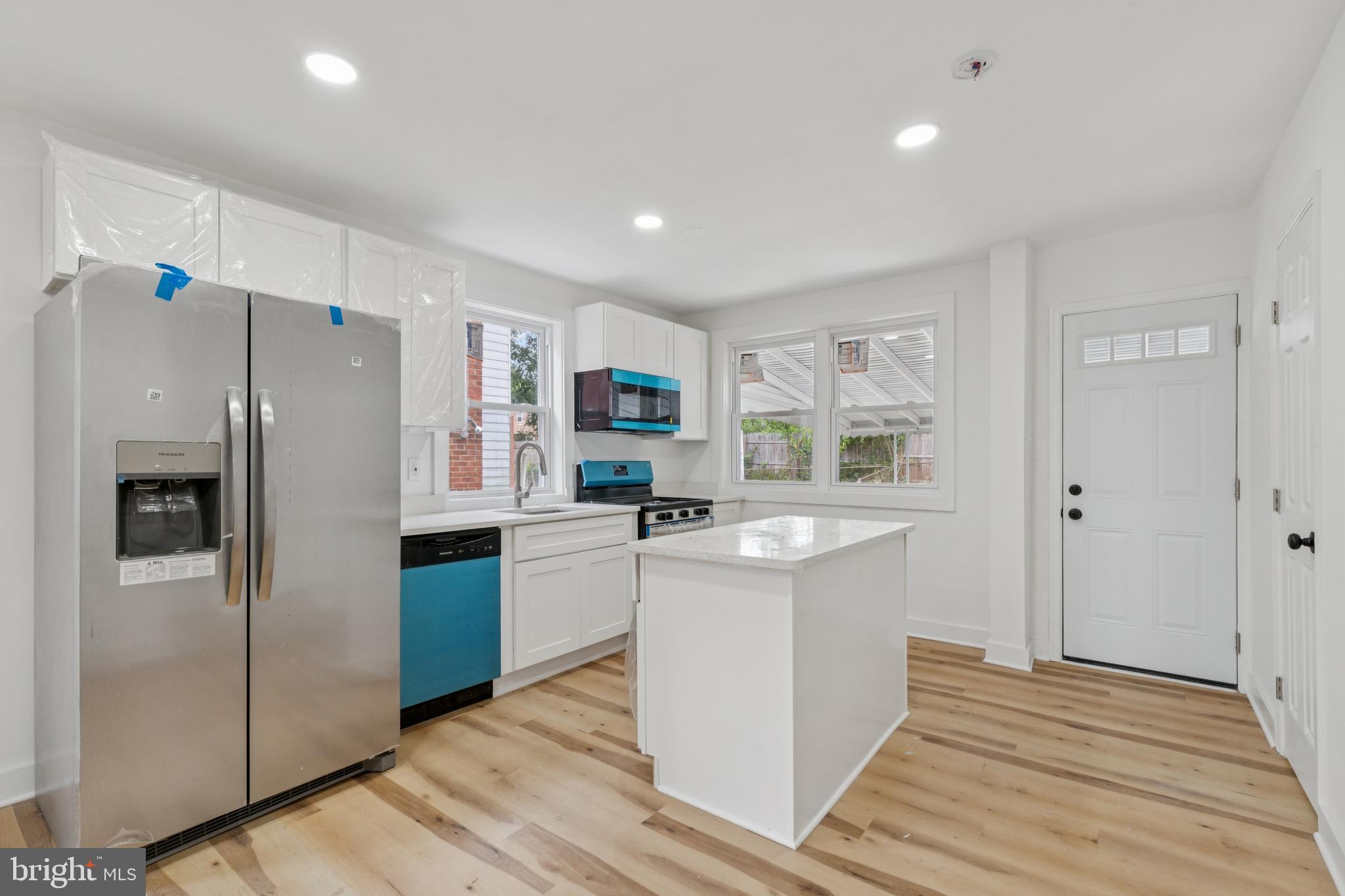24 55th Street Northeast Washington, DC 20019 - Photo 3 of 23 Stainless steel Appliances