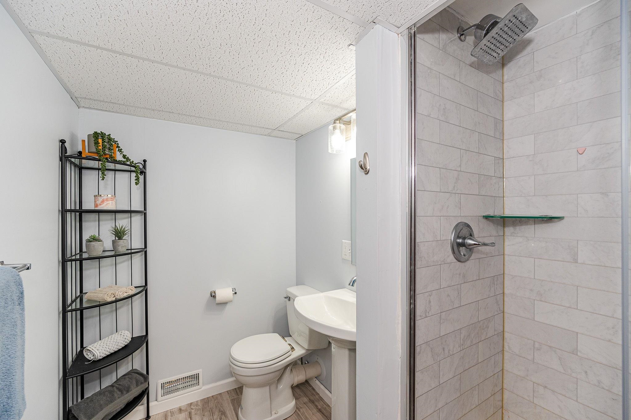 130 Musquash Road Hudson, NH 03051 - Photo 32 of 40