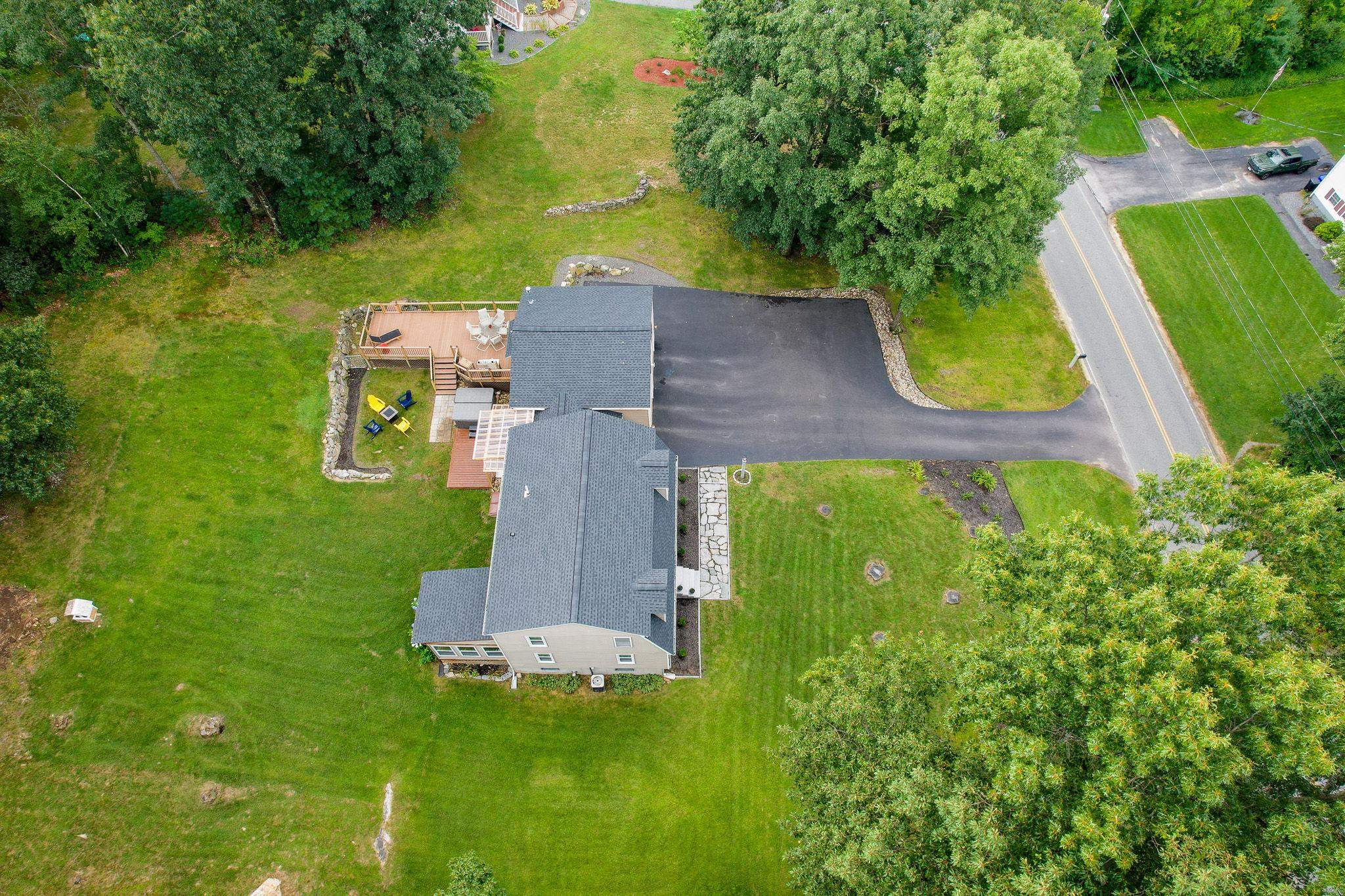 130 Musquash Road Hudson, NH 03051 - Photo 33 of 40