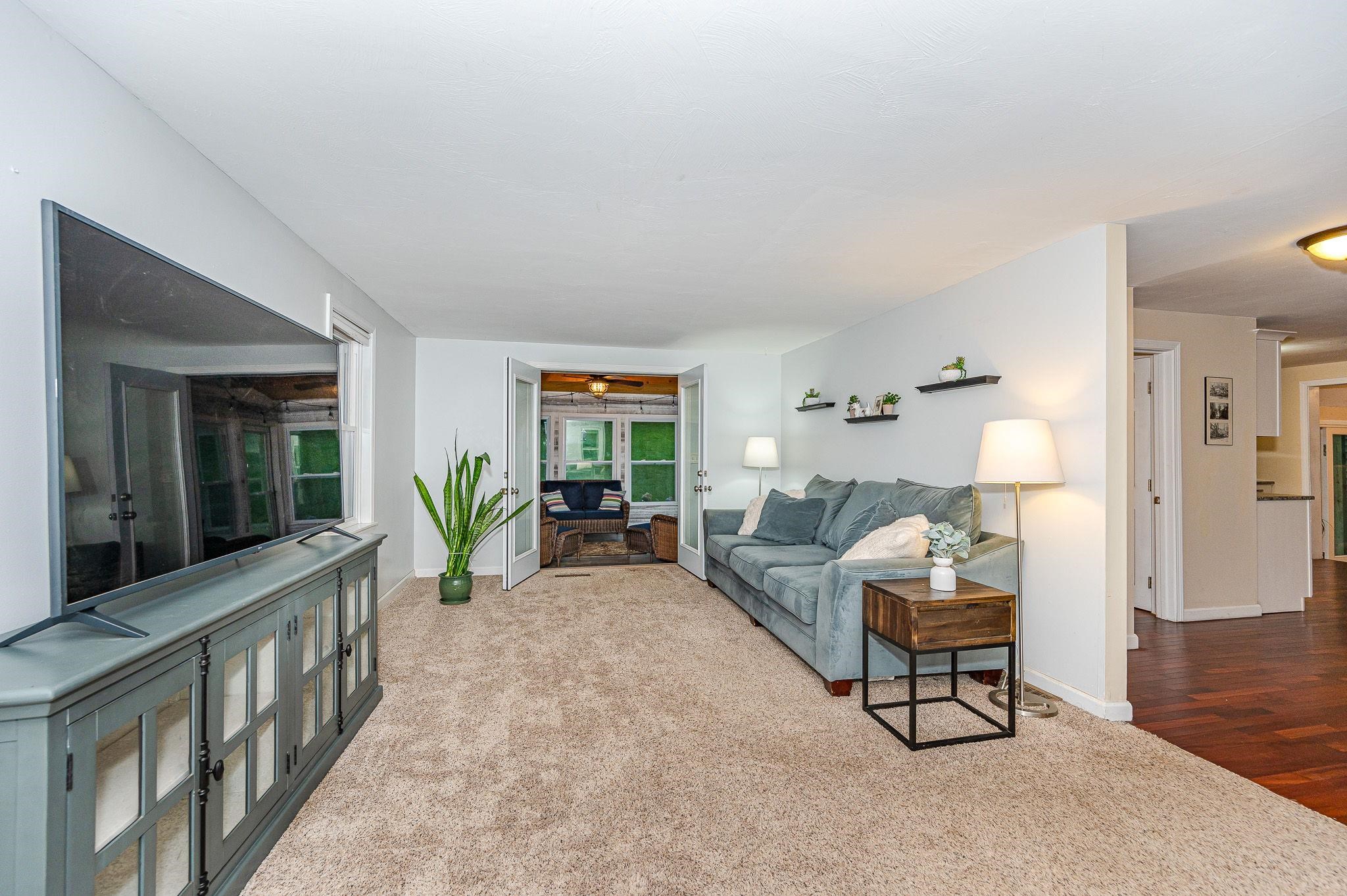 130 Musquash Road Hudson, NH 03051 - Photo 9 of 40