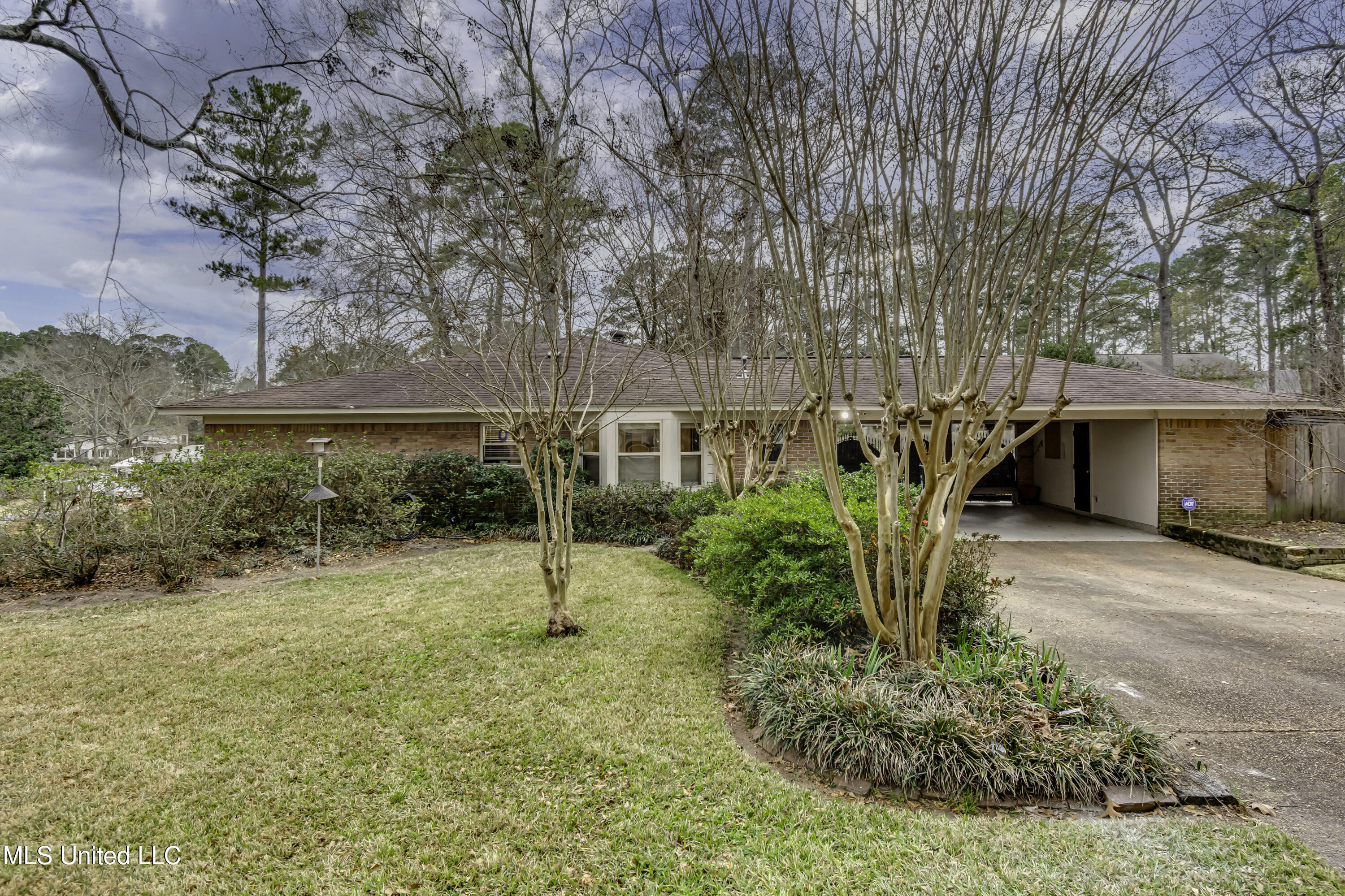 201 Whippoorwill Road Brandon, MS 39047 - Photo 7 of 58 210 Whippoorwhill Rd--9