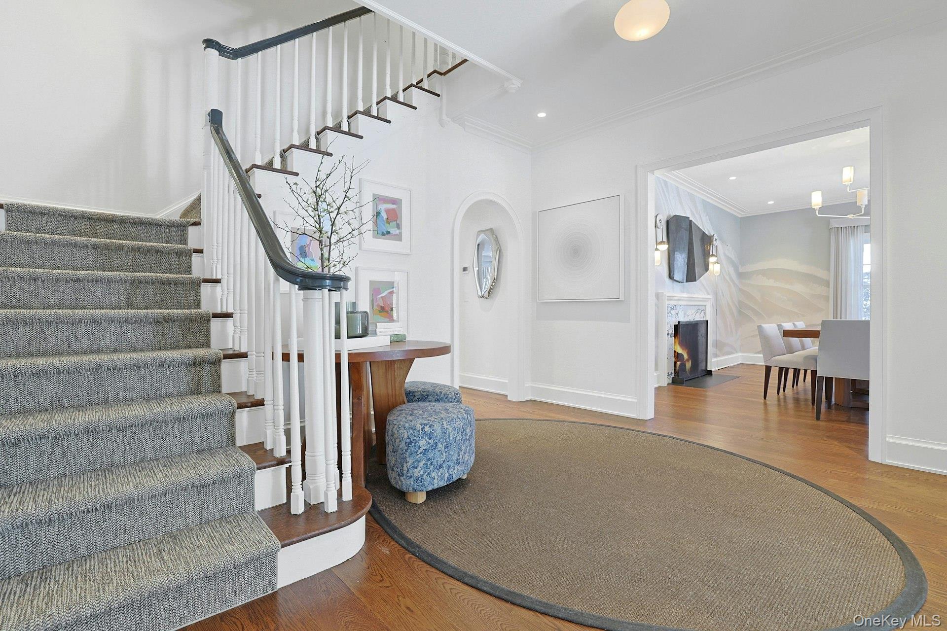 19 Overlook Road Scarsdale, NY 10583 - Photo 5 of 50 a view of entryway and hall