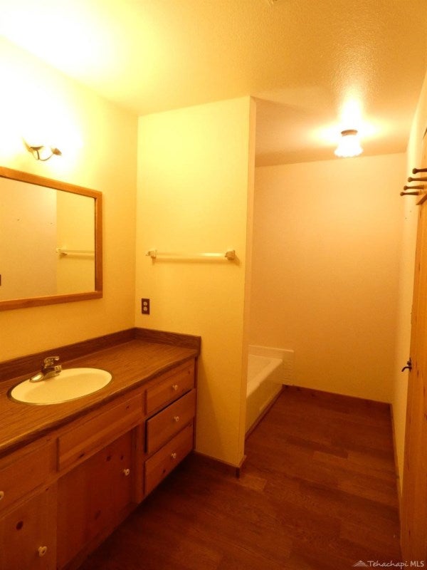 21658 Highline Road Tehachapi, CA 93561 - Photo 20 of 26 Gallery Image 20