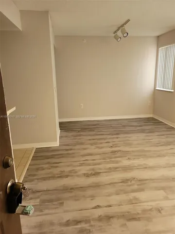 $1,650 | 4195 Haverhill Road, Unit 315, West Palm Beach, FL 33417