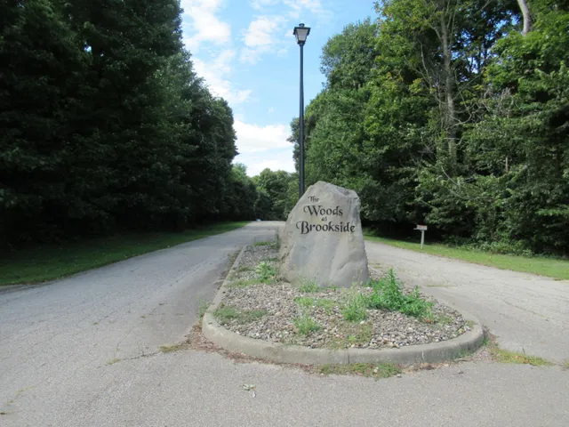 $50,000 | 7 Brookside Court, Cassopolis, MI 49031