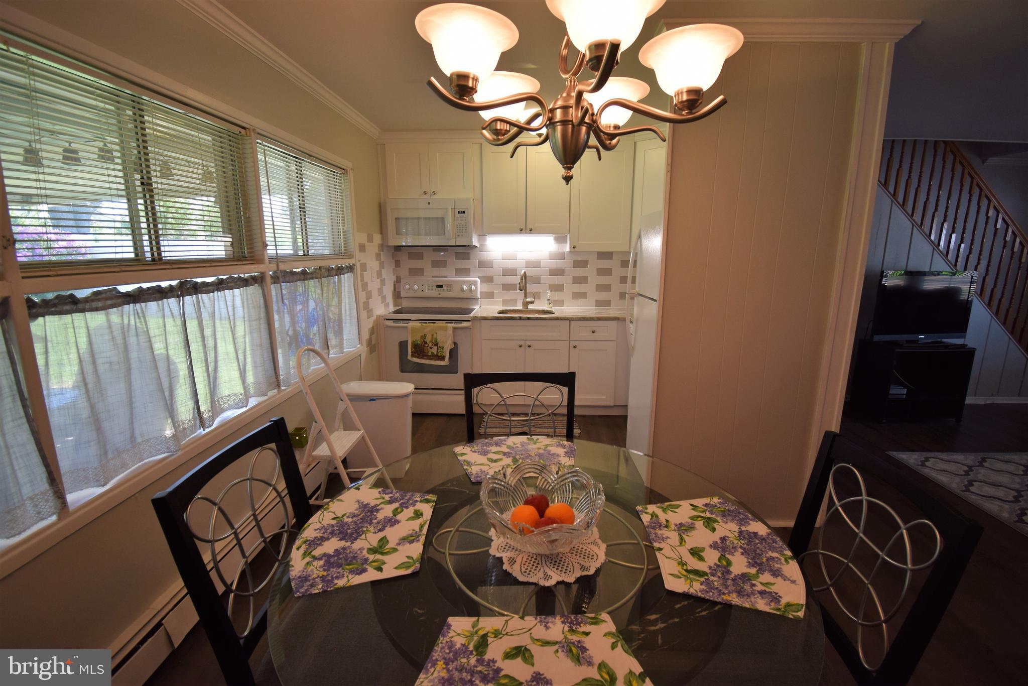 20 MacIntosh Road Levittown, PA 19056 - Photo 2 of 31 Dining Room
