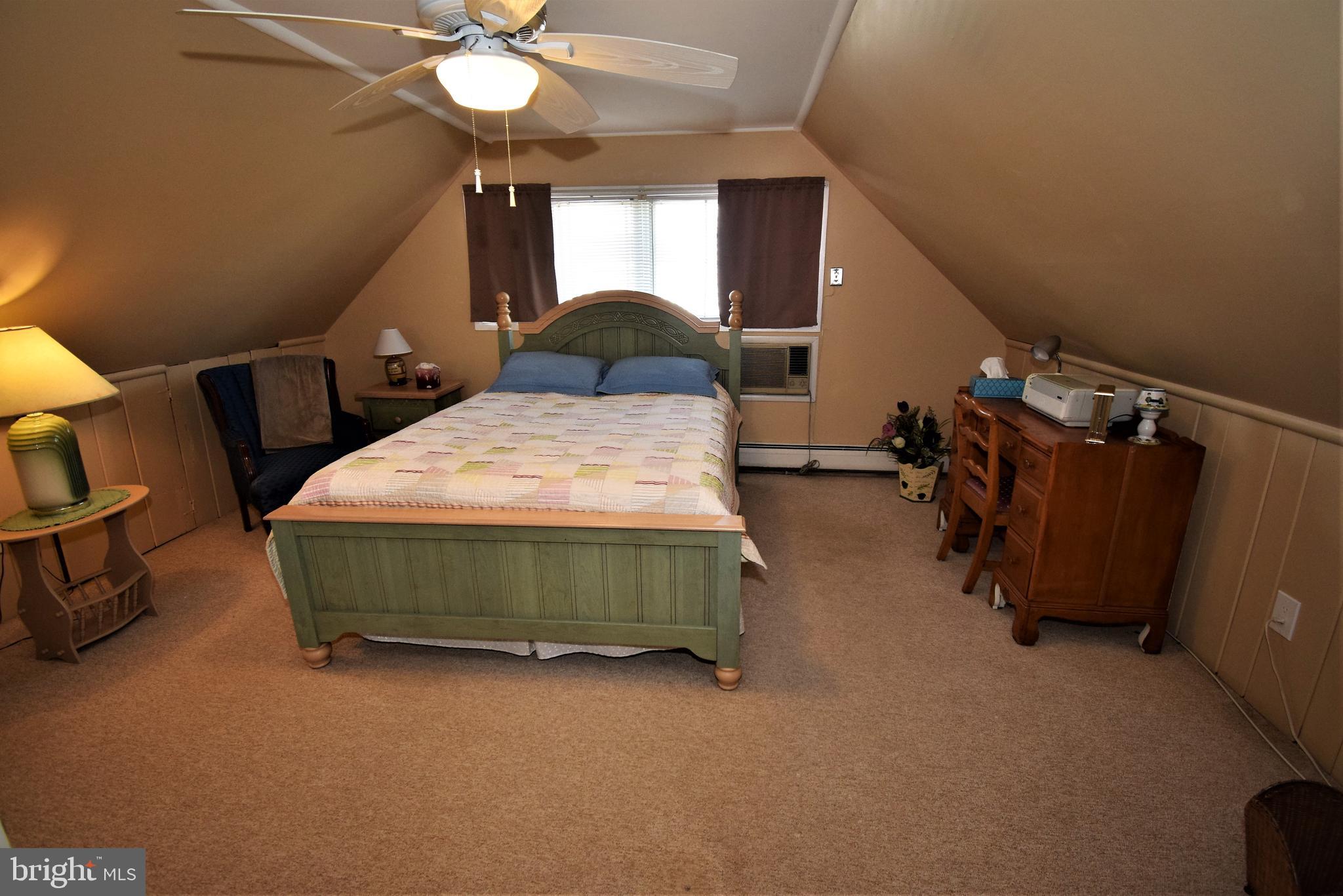 20 MacIntosh Road Levittown, PA 19056 - Photo 14 of 31 Master Bedroom