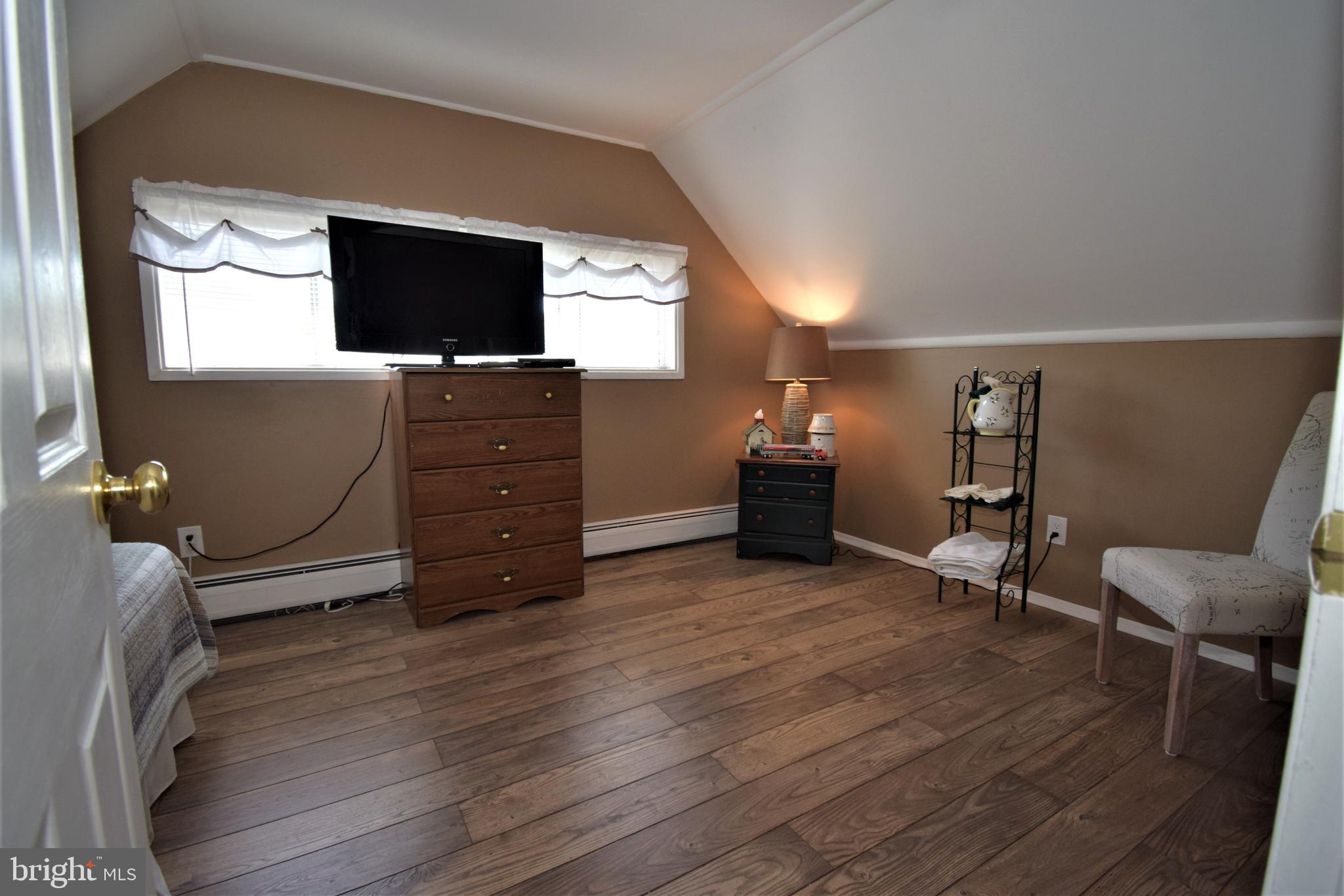 20 MacIntosh Road Levittown, PA 19056 - Photo 18 of 31 Bedroom 4