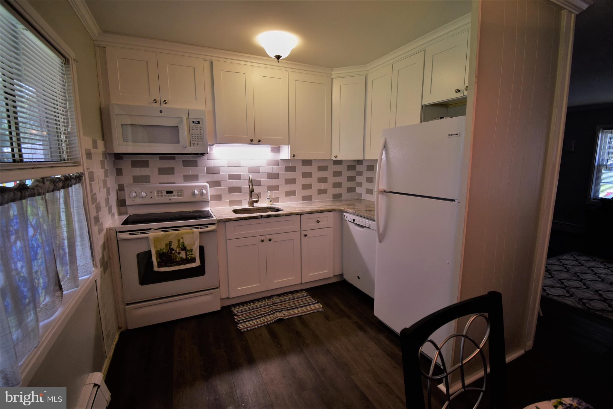 20 MacIntosh Road Levittown, PA 19056 - Photo 3 of 31 Kitchen