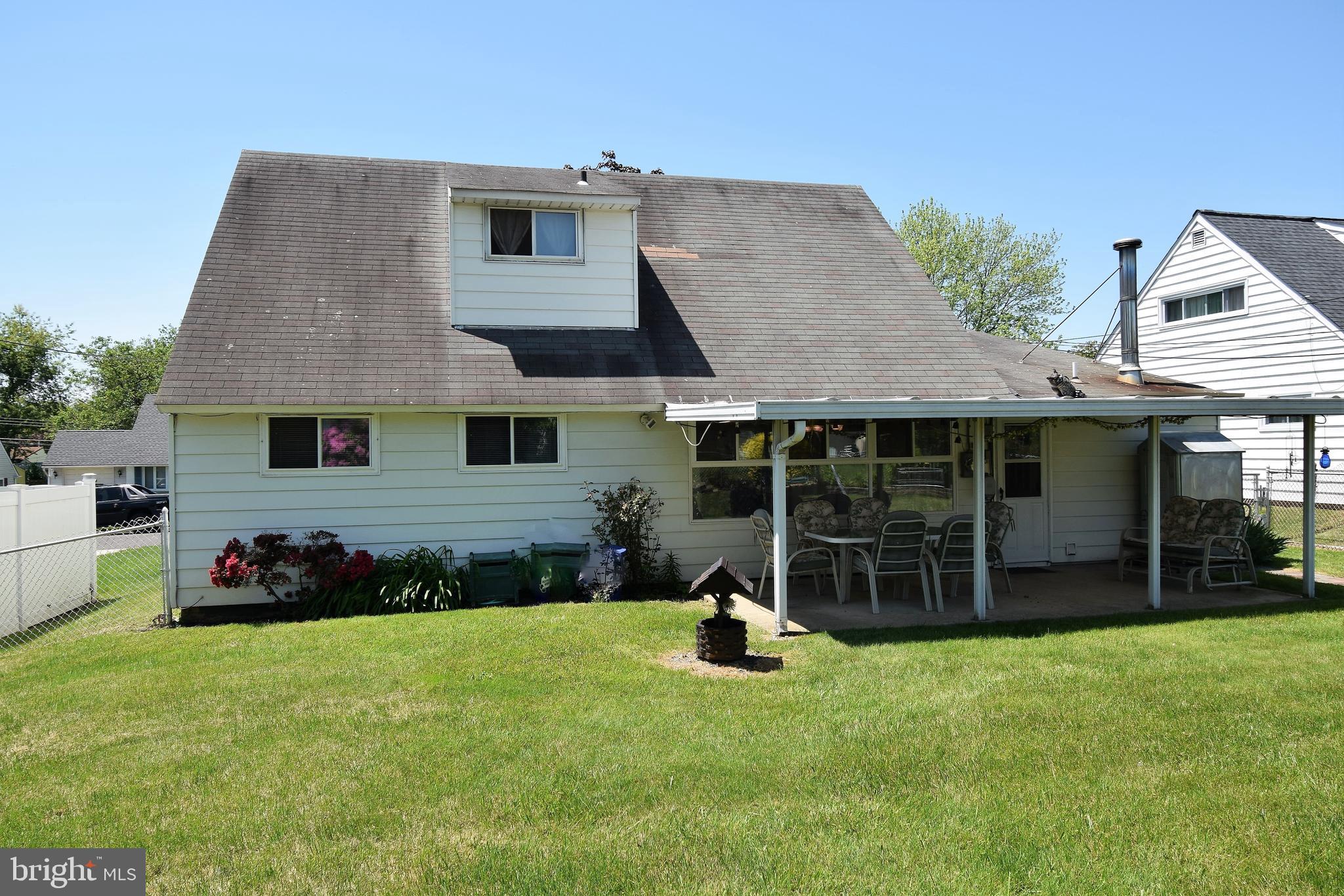 20 MacIntosh Road Levittown, PA 19056 - Photo 28 of 31 Exterior Rear