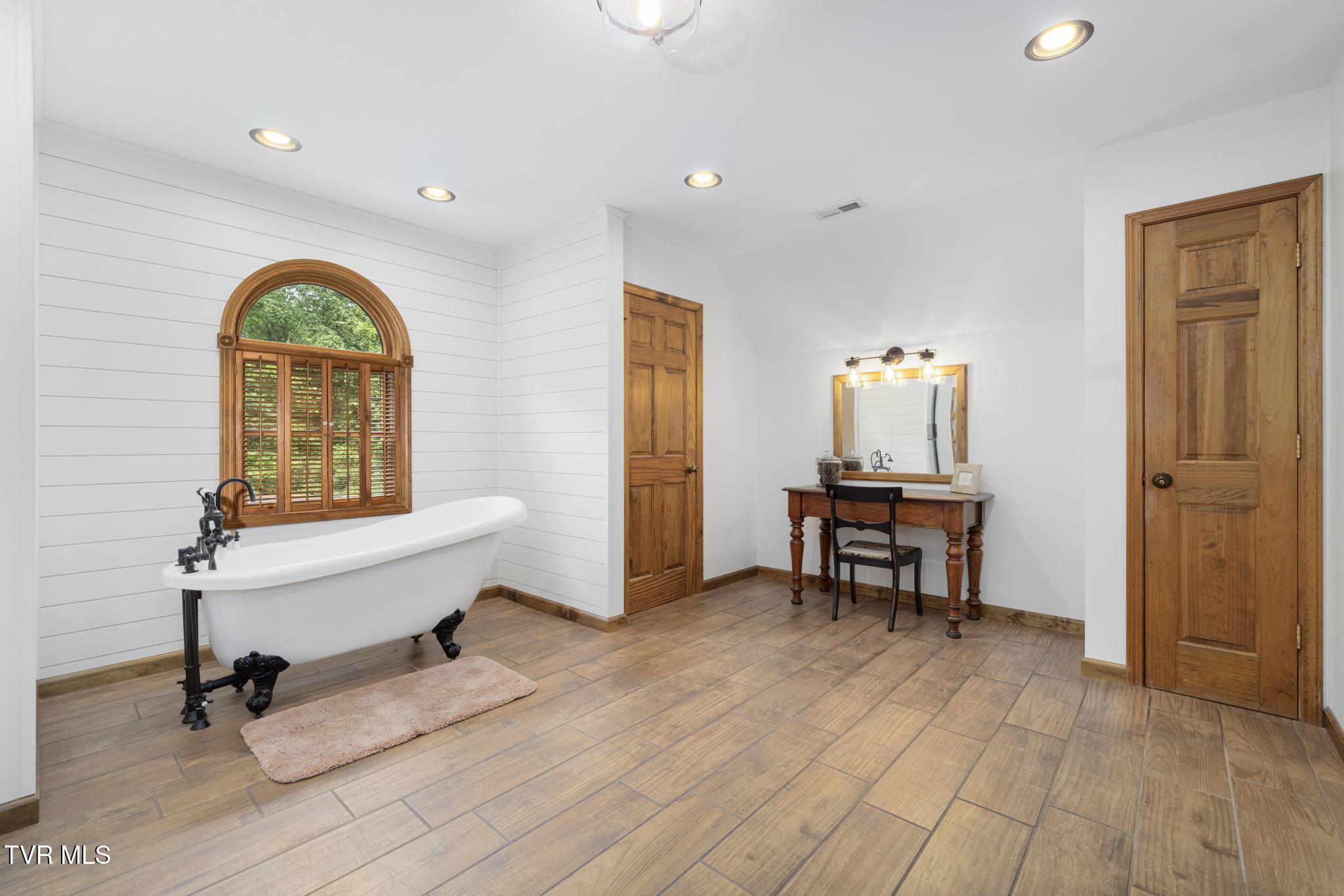 2019 Ridge View Drive Big Stone Gap, VA 24219 - Photo 36 of 85 IMG_6857