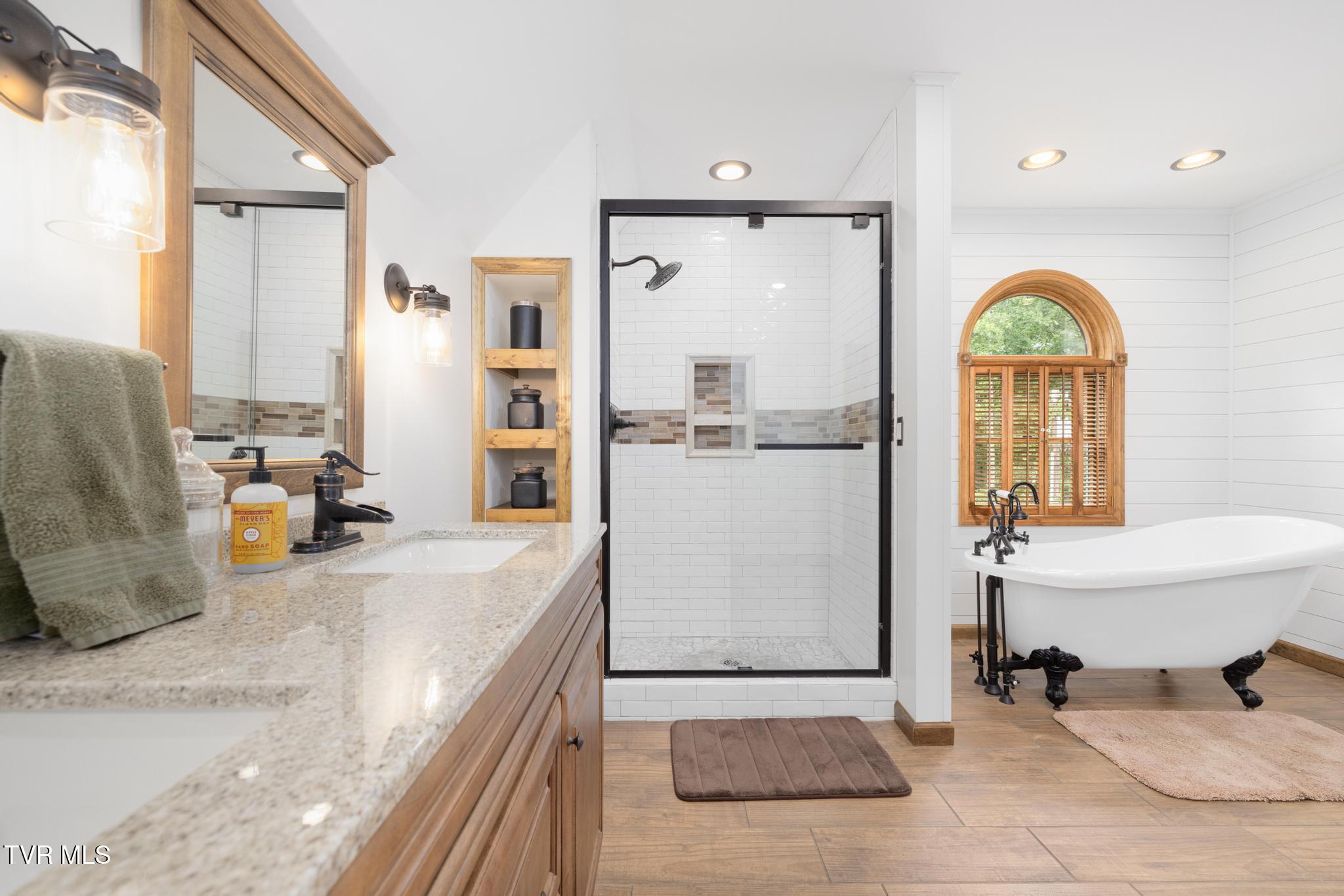 2019 Ridge View Drive Big Stone Gap, VA 24219 - Photo 38 of 85 IMG_6870