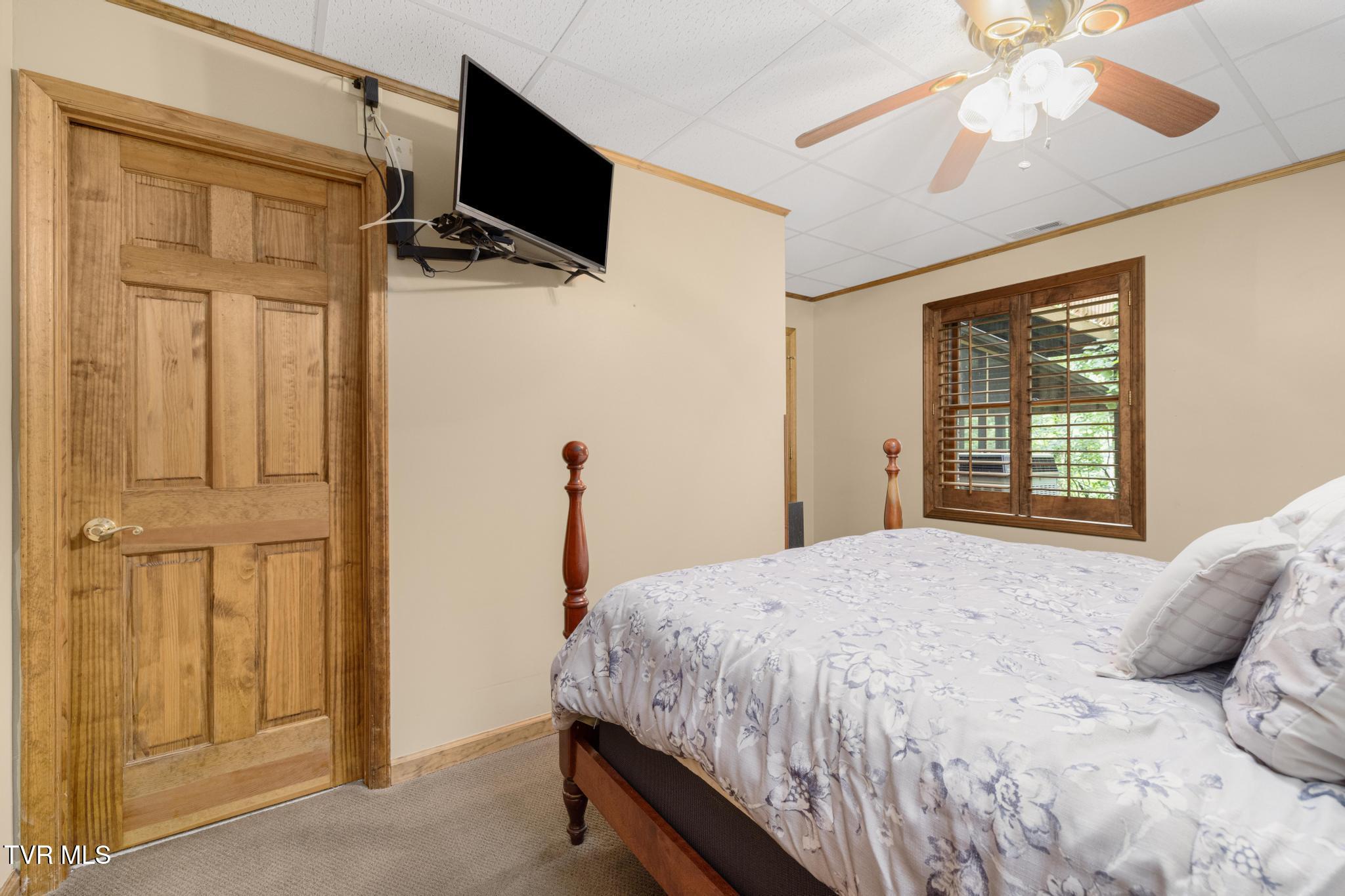 2019 Ridge View Drive Big Stone Gap, VA 24219 - Photo 56 of 85 IMG_6980