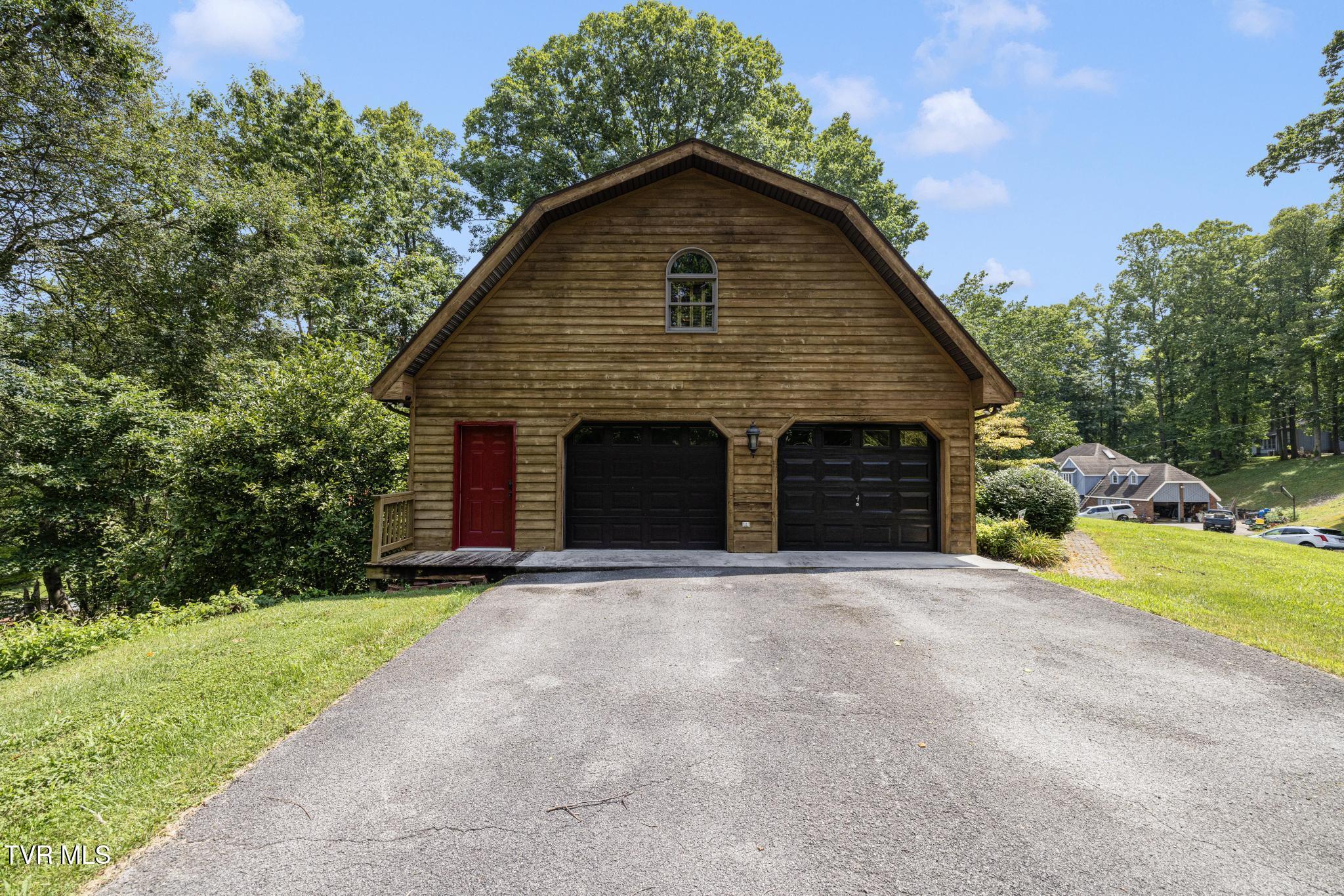 2019 Ridge View Drive Big Stone Gap, VA 24219 - Photo 66 of 85 IMG_6997