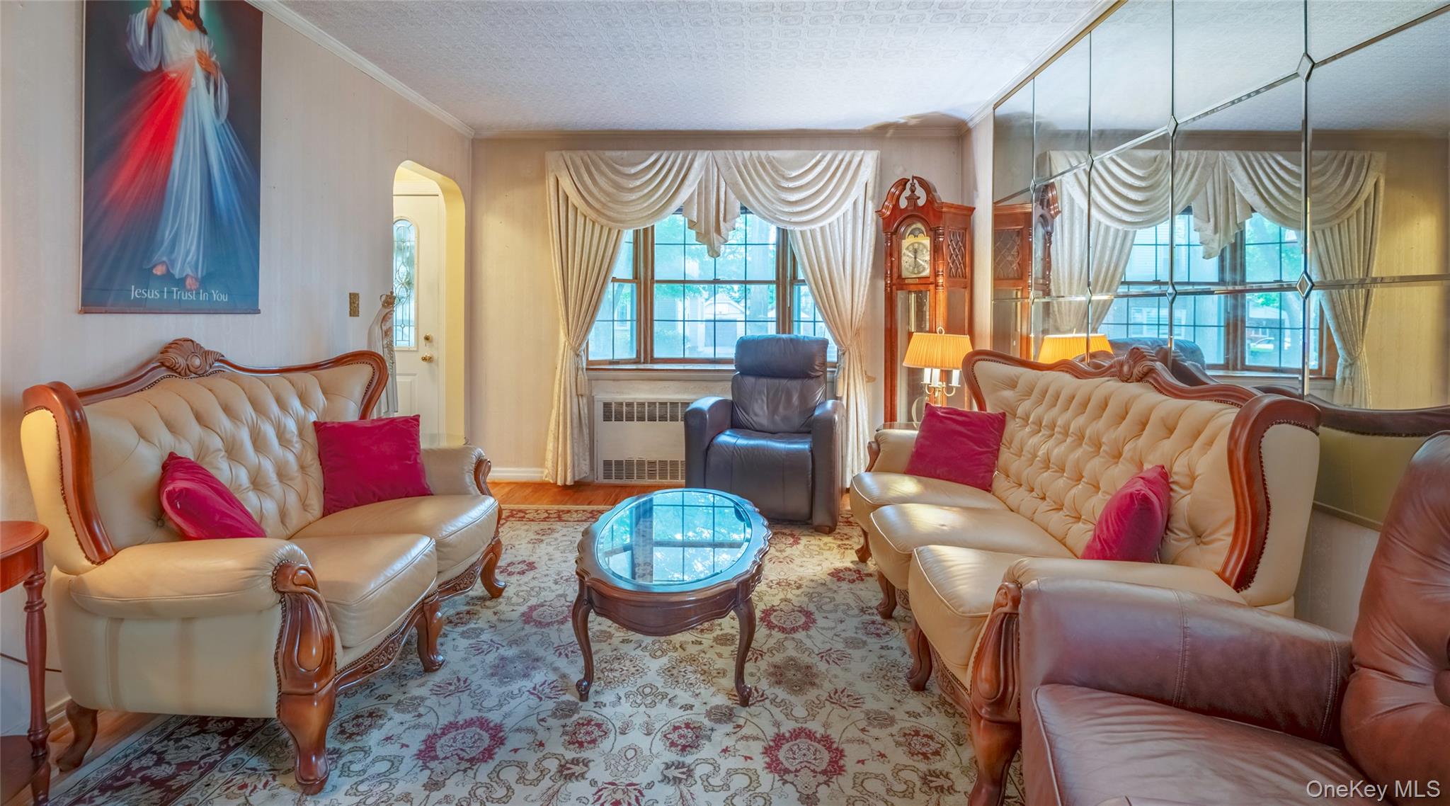 244-31 86th Road Queens, NY 11426 - Photo 4 of 32
