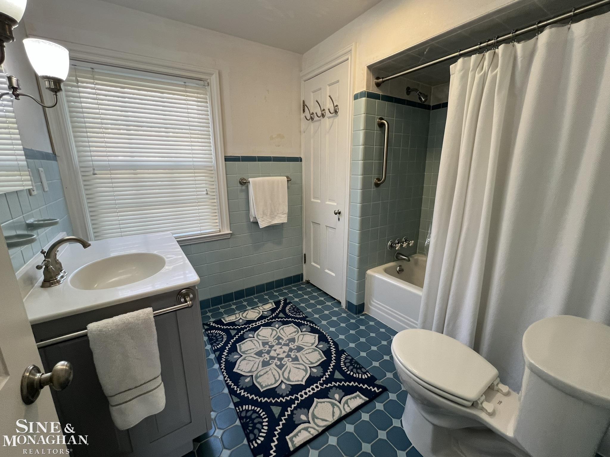 277 Moran Road Grosse Pointe, MI 48236 - Photo 20 of 30 50161444-f4da48f1-0e9c-45c9-9a65-b61c5ce17997.JPG