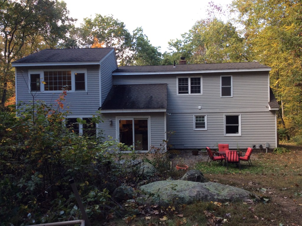 46 Old Village Road Sturbridge, MA 01566 - Photo 3 of 18 a front view of house with yard
