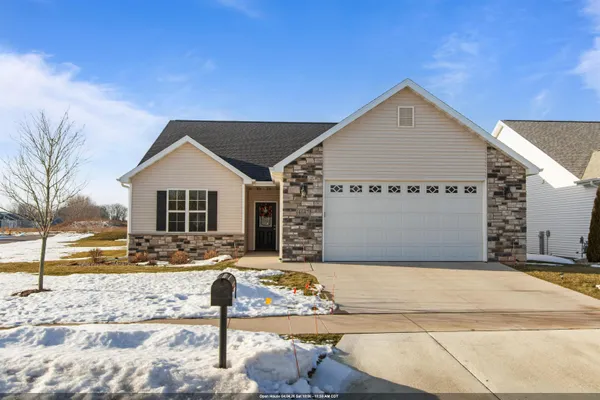 $469,900 | 4647 North Cherryvale Avenue, Appleton, WI 54913